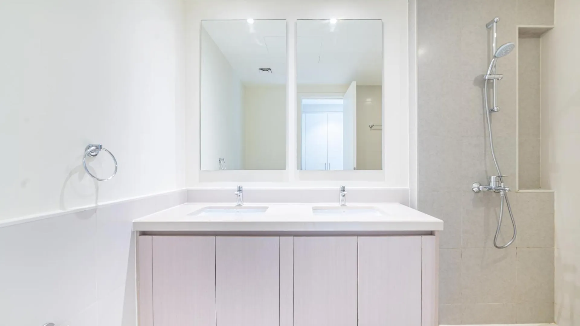Spacious 2Br Townhouse At Urbana 3 Move In Ready Dubai United Arab Emirates